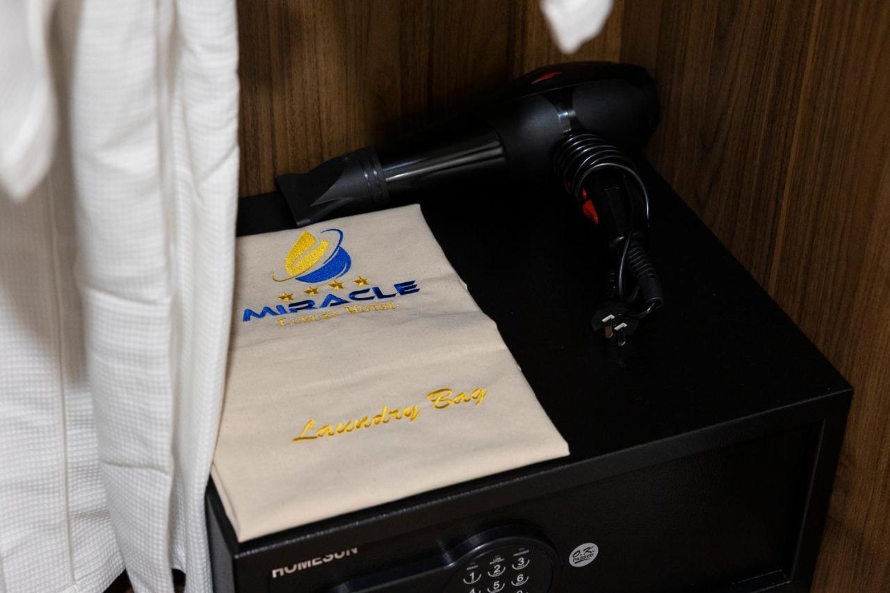 ホテル Miracle Luxury ニャチャン エクステリア 写真